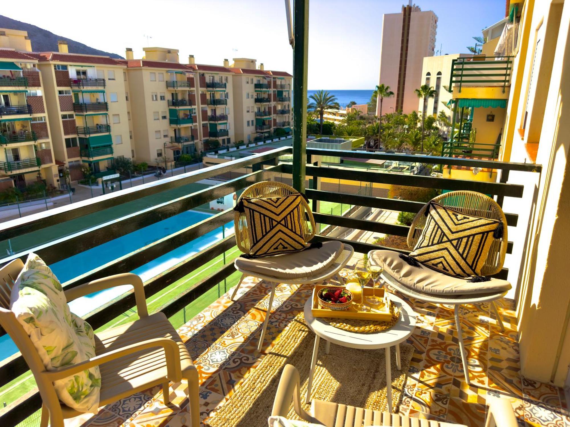 Amazing 3-Bedroom Apartment. Pool And Sea View! 洛斯克里斯蒂亚诺斯 外观 照片